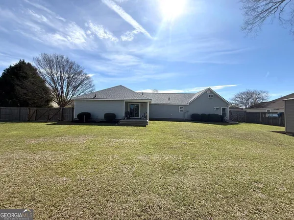 $289,900 | 1405 Pebblewood Drive, Adel, GA 31620