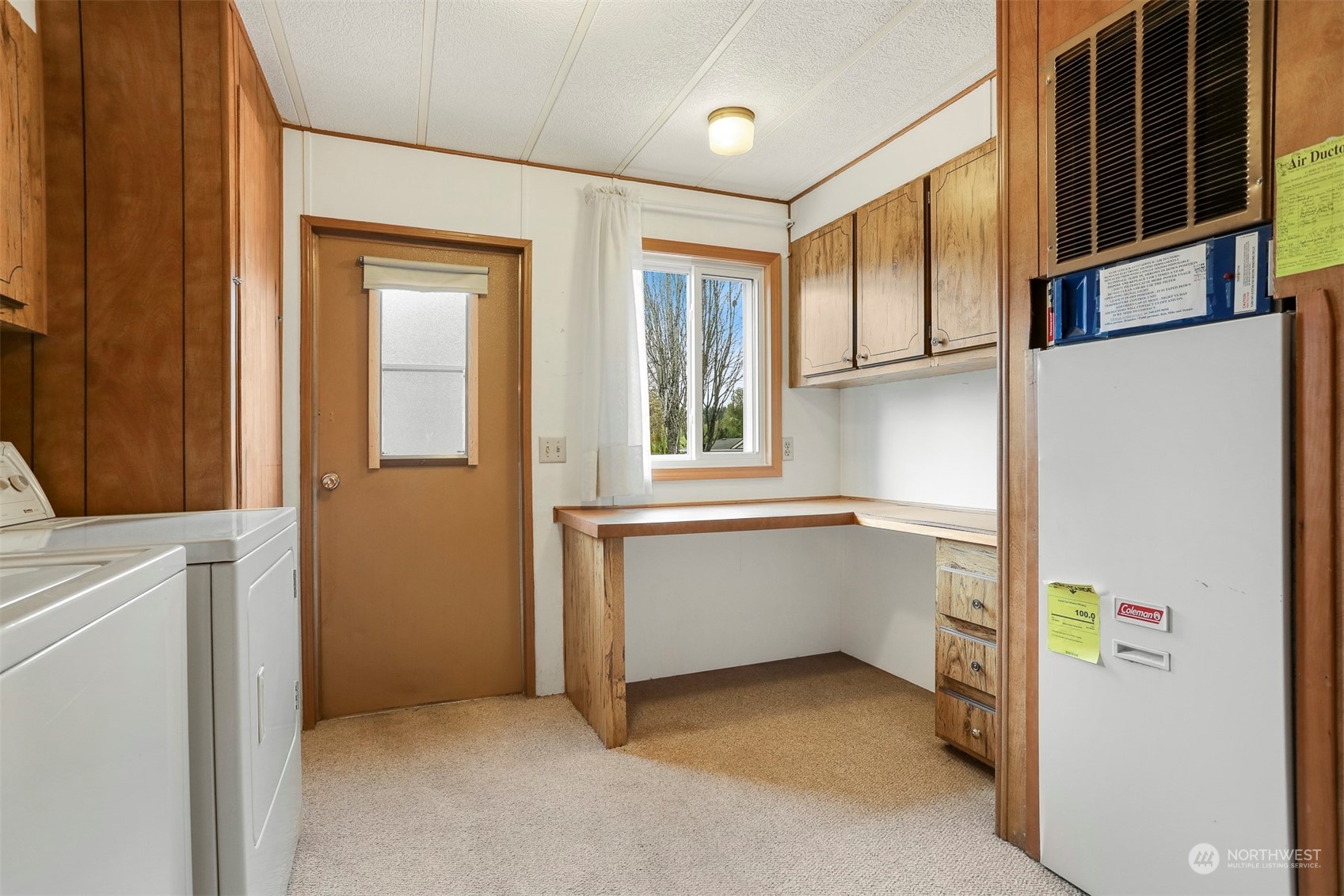 828 Wandering Creek Drive Bothell, WA 98021 - Photo 25 of 40 a room with storage and utility