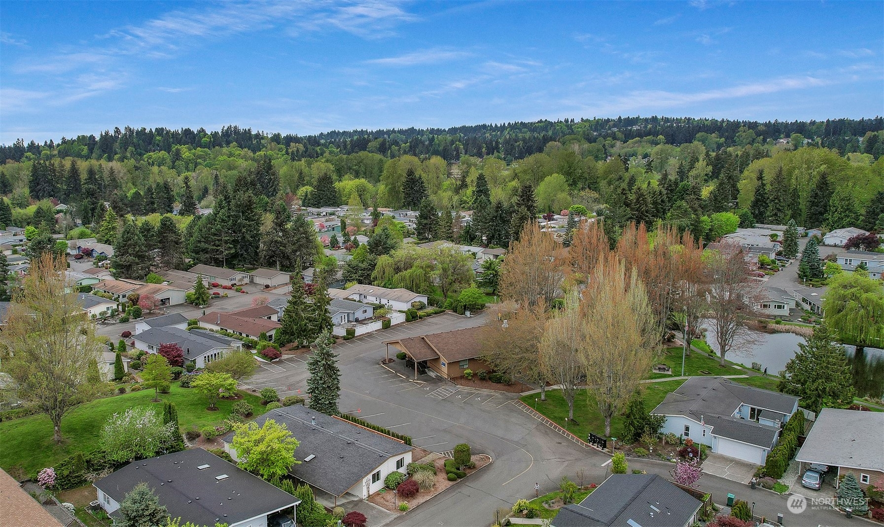 828 Wandering Creek Drive Bothell, WA 98021 - Photo 32 of 40 an aerial view of a city with lots of residential buildings
