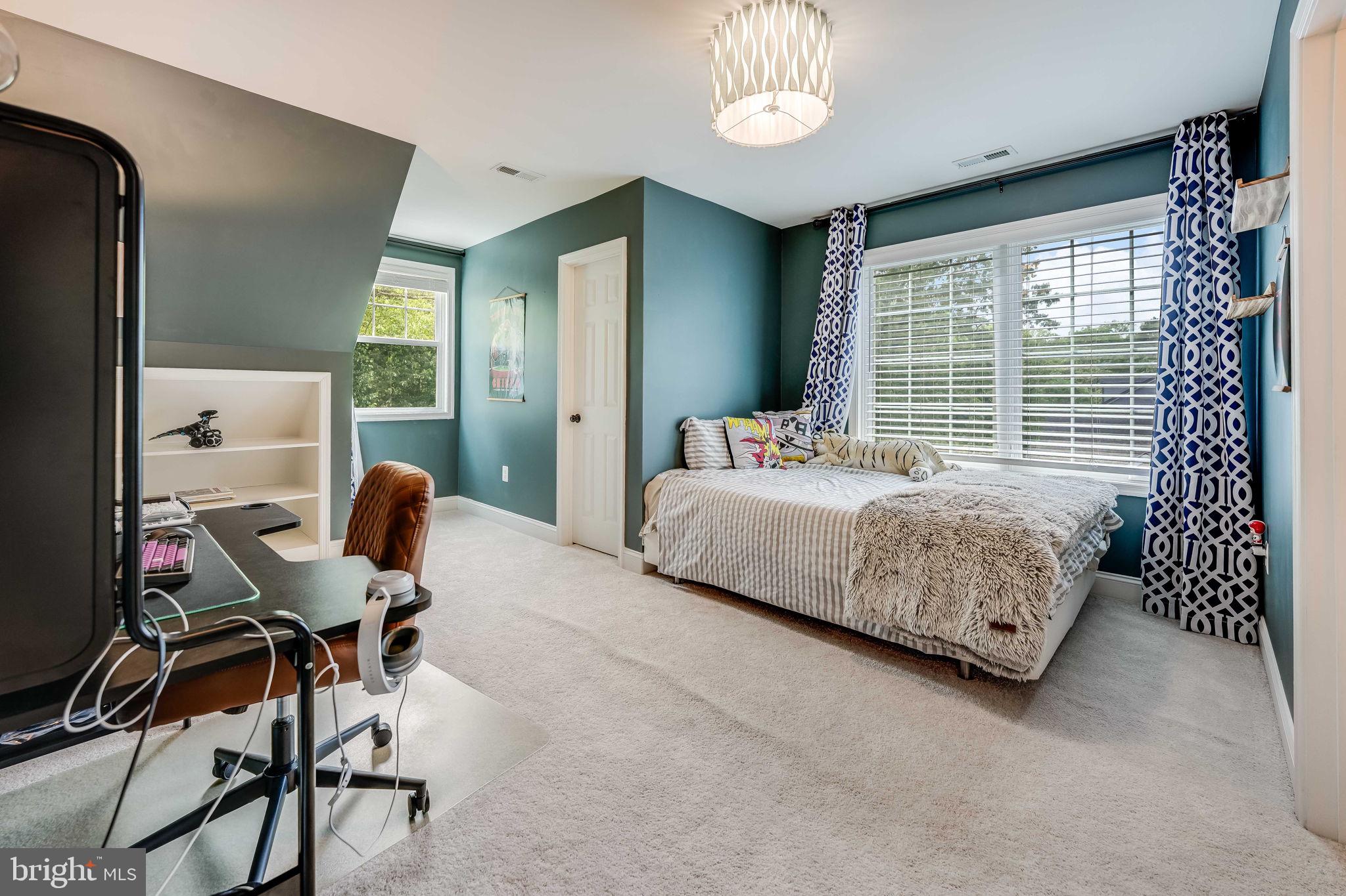 8908 Walker Street Fairfax, VA 22032 - Photo 38 of 66 3rd ensuite