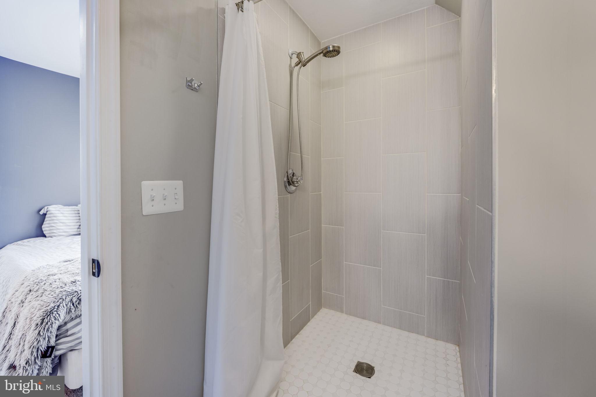 8908 Walker Street Fairfax, VA 22032 - Photo 41 of 66