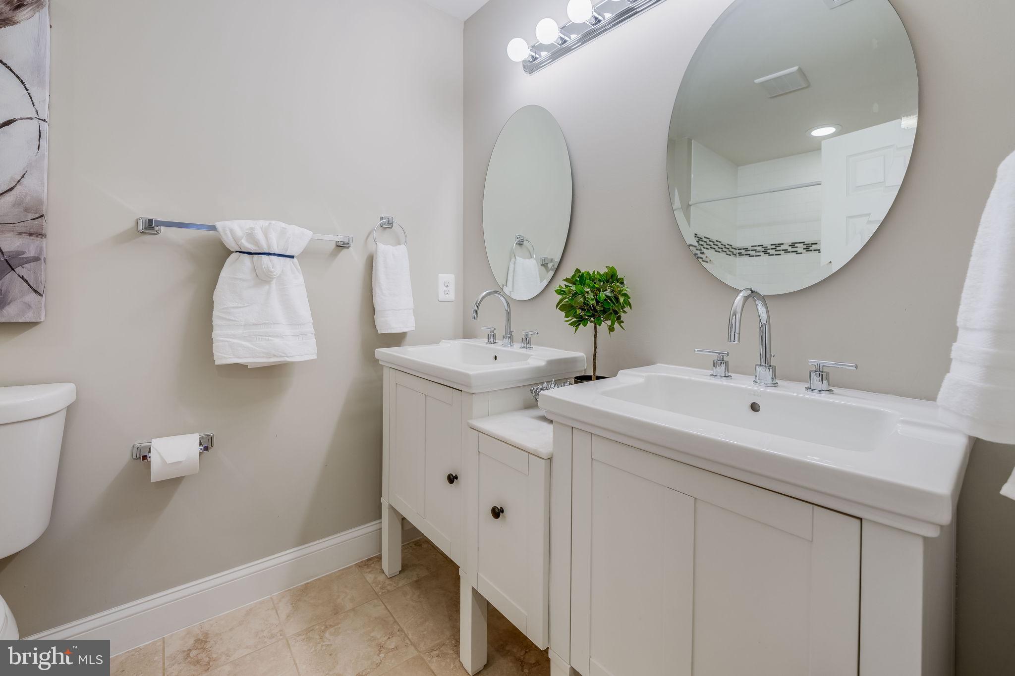 8908 Walker Street Fairfax, VA 22032 - Photo 46 of 66 Hallway bath