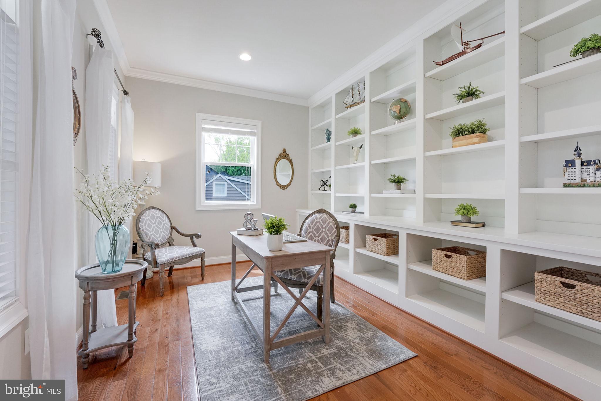 8908 Walker Street Fairfax, VA 22032 - Photo 10 of 66 Bright home office