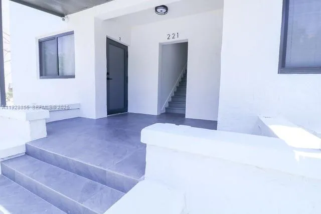 $2,195 | 221 Southwest 11th Avenue, Unit 1, Miami, FL 33130
