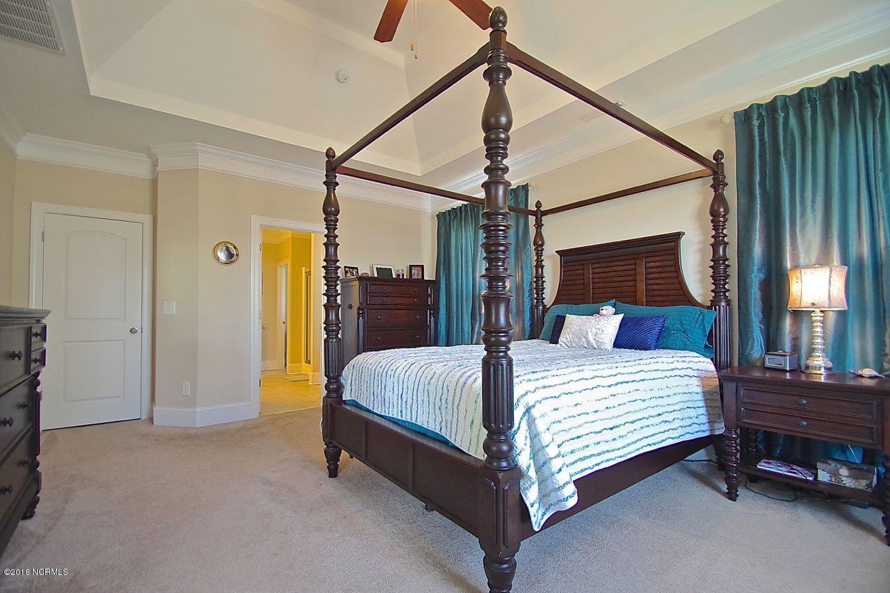 407 Cutter Way Newport, NC 28570 - Photo 17 of 38 Principal Suite