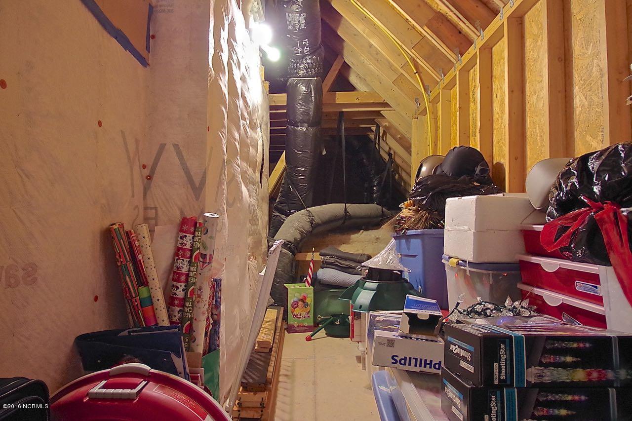 407 Cutter Way Newport, NC 28570 - Photo 28 of 38 Walk In Storage