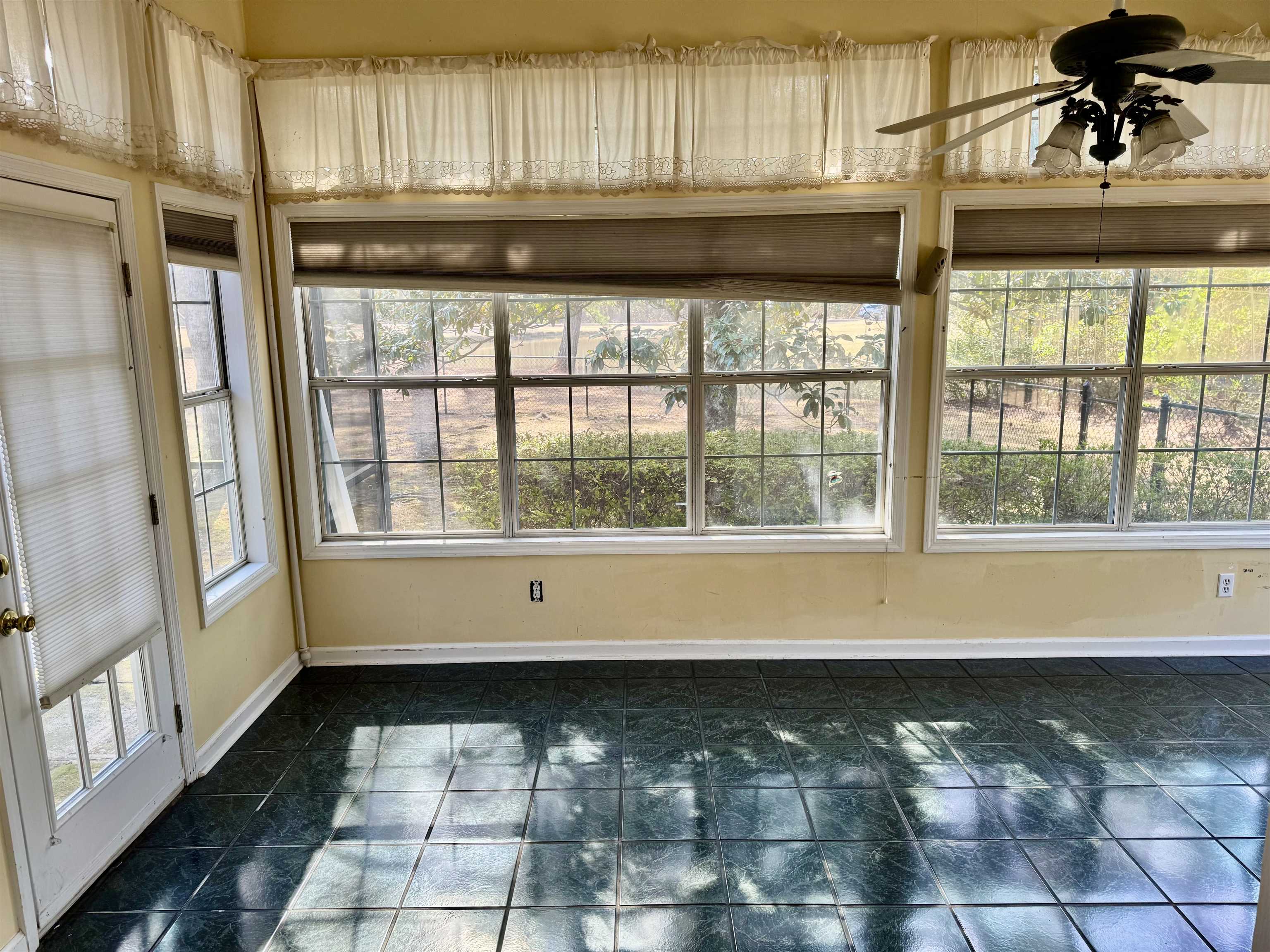 231 King George Lane Georgetown, SC 29440 - Photo 2 of 17