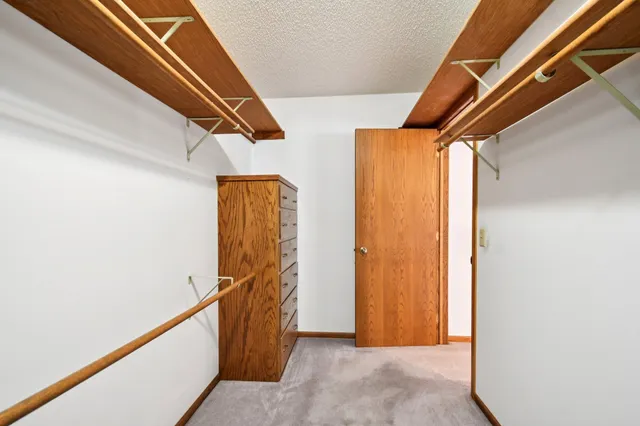 $700,000 | 44080 Maple Lane, Harris, MN 55032