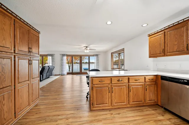 $700,000 | 44080 Maple Lane, Harris, MN 55032