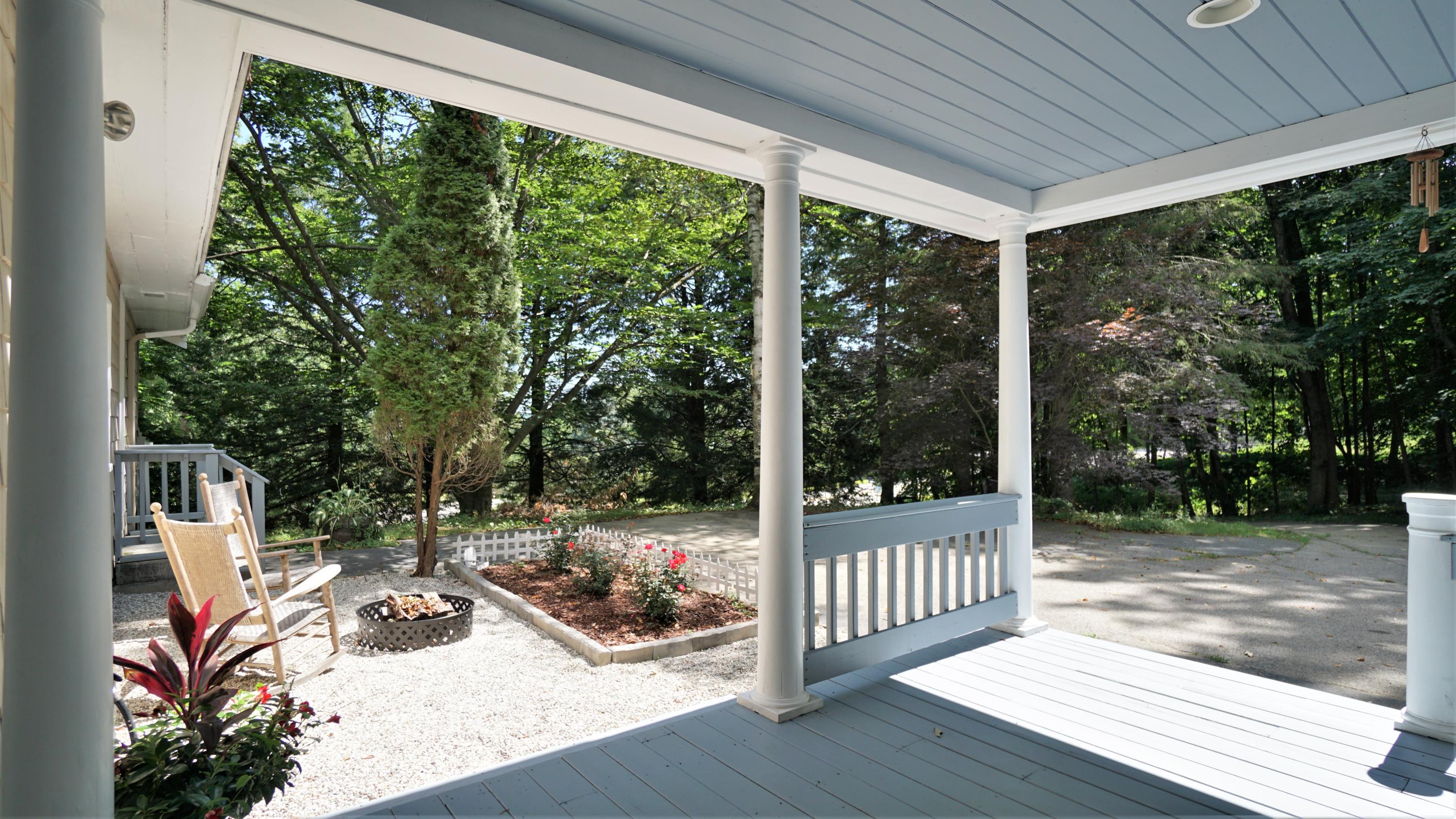 65 Brook Road Falmouth, ME 04105 - Photo 10 of 42 9 (2)