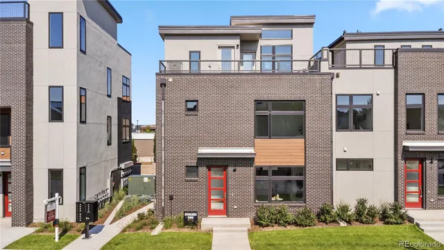 $828,000 | 10 Oneida Court, Denver, CO 80230