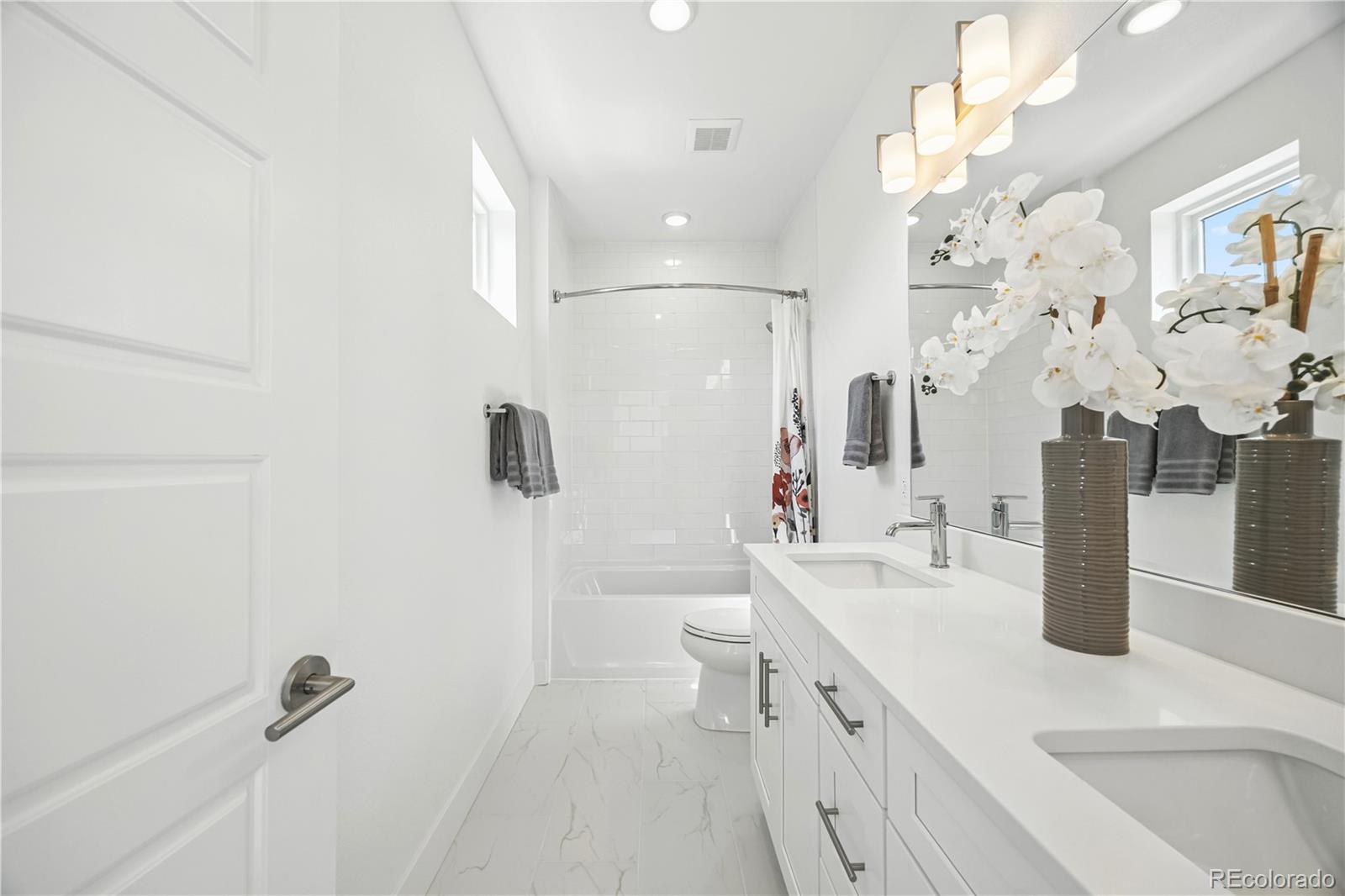 10 Oneida Court Denver, CO 80230 - Photo 11 of 33