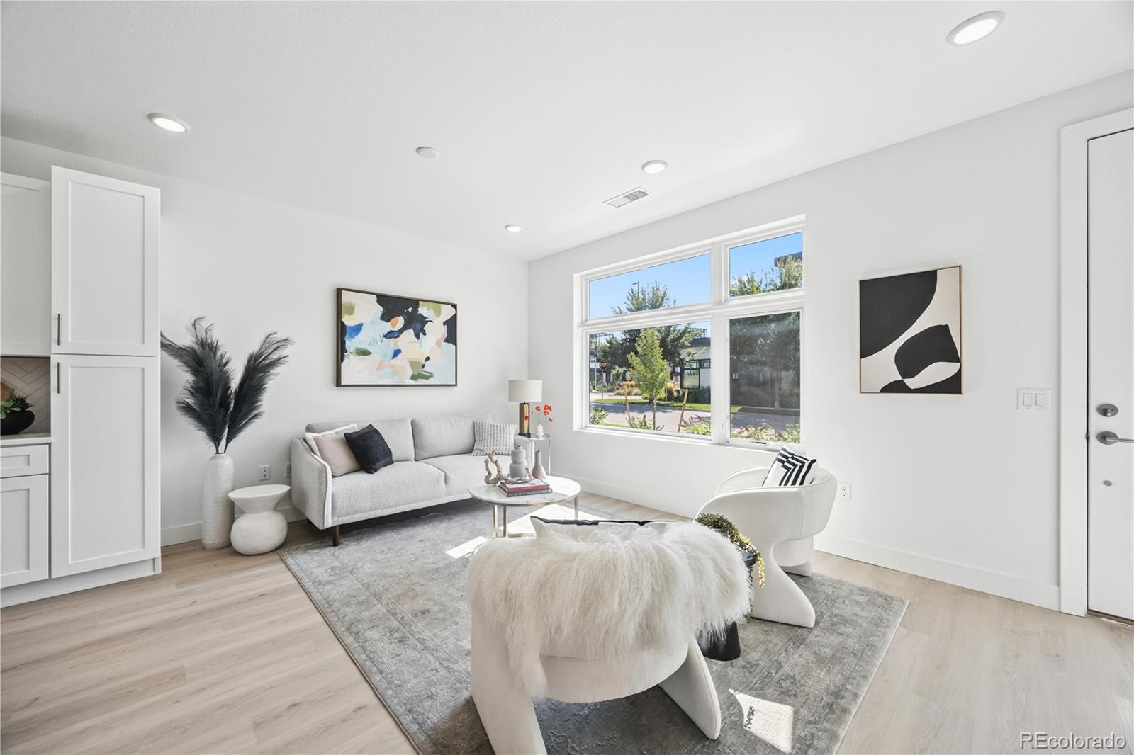 10 Oneida Court Denver, CO 80230 - Photo 4 of 33