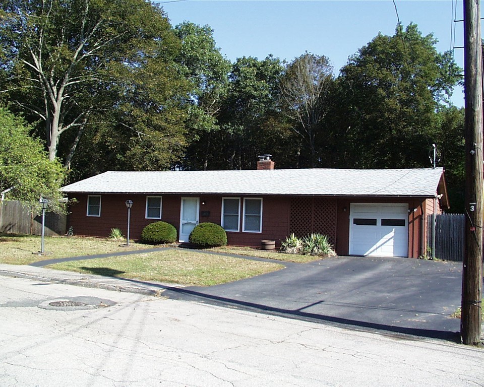 7 Pictun Road Randolph, MA 02368 - Photo 1 of 13 Gallery Image 1