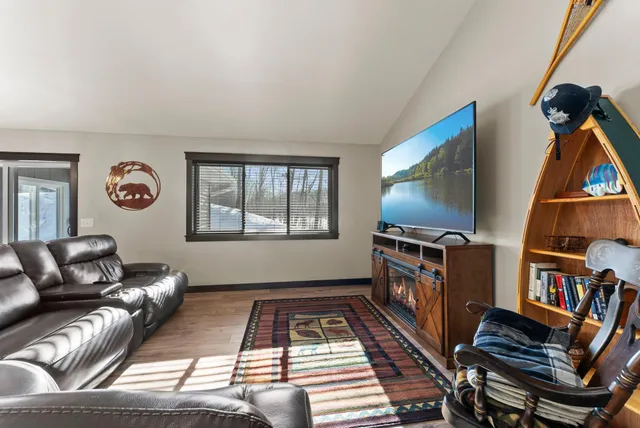 $318,500 | 2207 Caroline Street, Cumberland, WI 54829