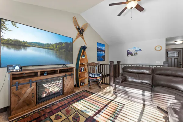 $318,500 | 2207 Caroline Street, Cumberland, WI 54829