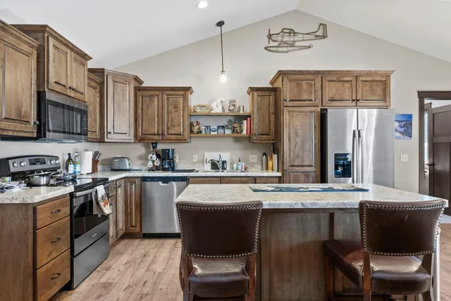 $318,500 | 2207 Caroline Street, Cumberland, WI 54829