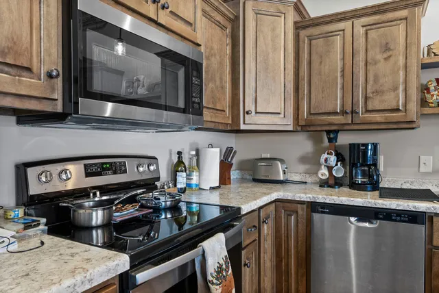 $318,500 | 2207 Caroline Street, Cumberland, WI 54829