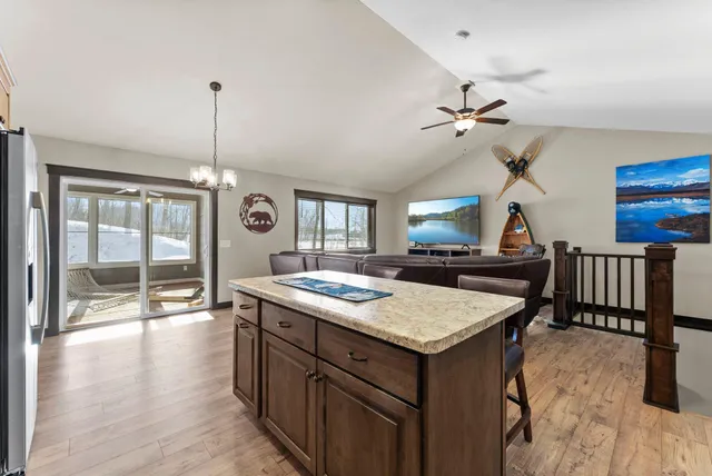 $318,500 | 2207 Caroline Street, Cumberland, WI 54829