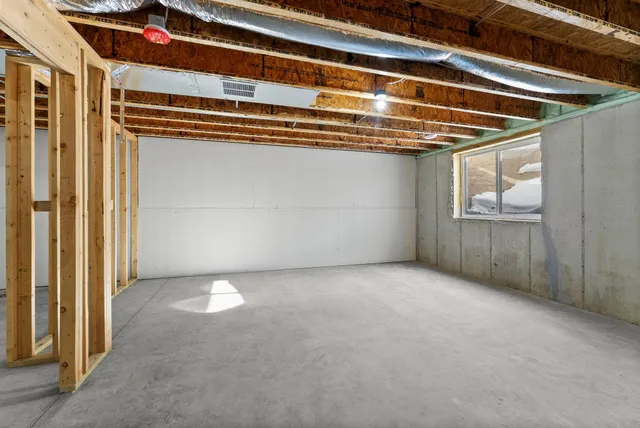 $318,500 | 2207 Caroline Street, Cumberland, WI 54829