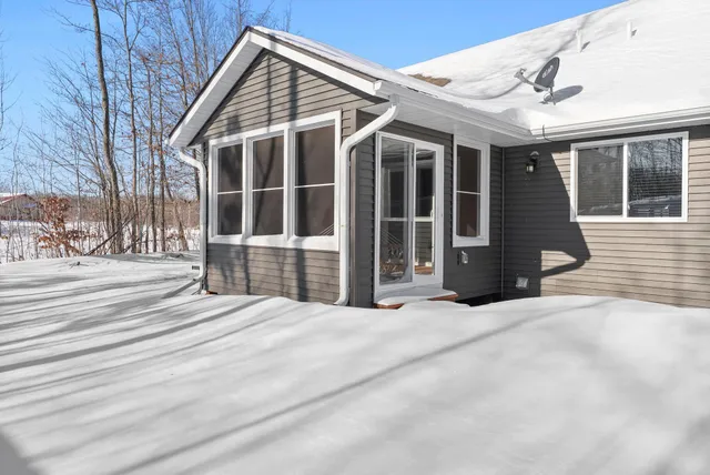 $318,500 | 2207 Caroline Street, Cumberland, WI 54829