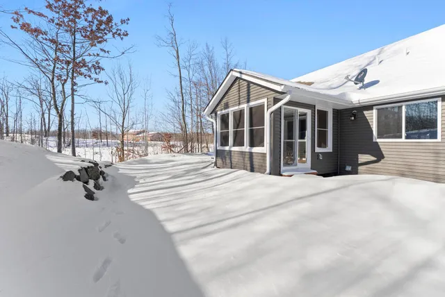 $318,500 | 2207 Caroline Street, Cumberland, WI 54829