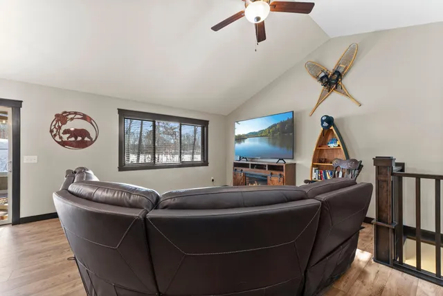 $318,500 | 2207 Caroline Street, Cumberland, WI 54829