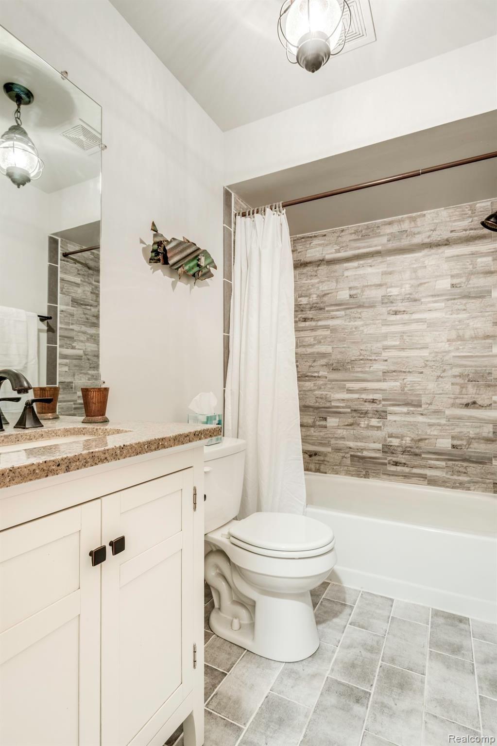 3311 Vincent Road North Street, MI 48049 - Photo 26 of 49 3311 Vincent Rd-7.JPG