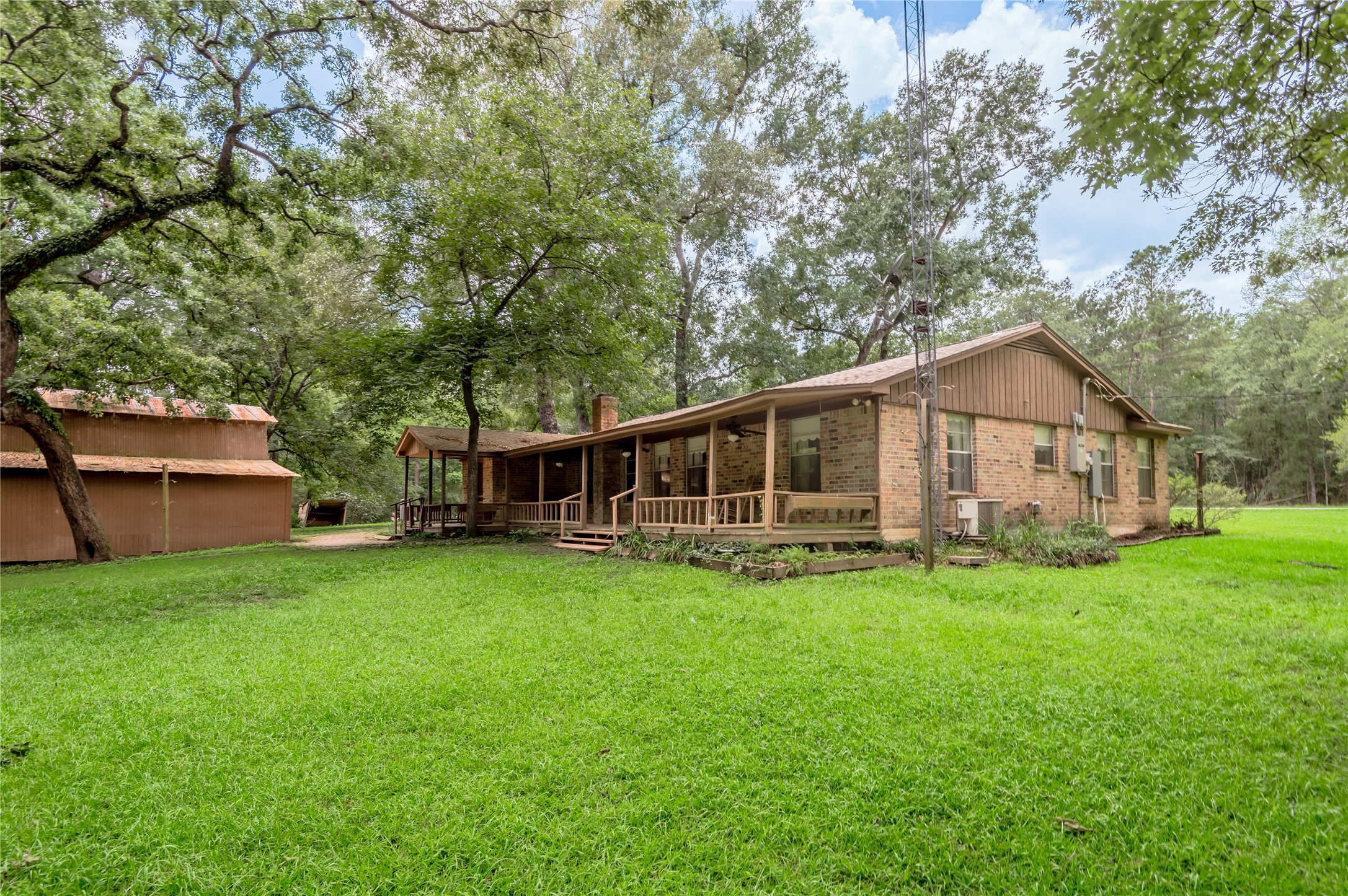 118 Pine Ridge Lane Huntsville, TX 77340 - Photo 7 of 36