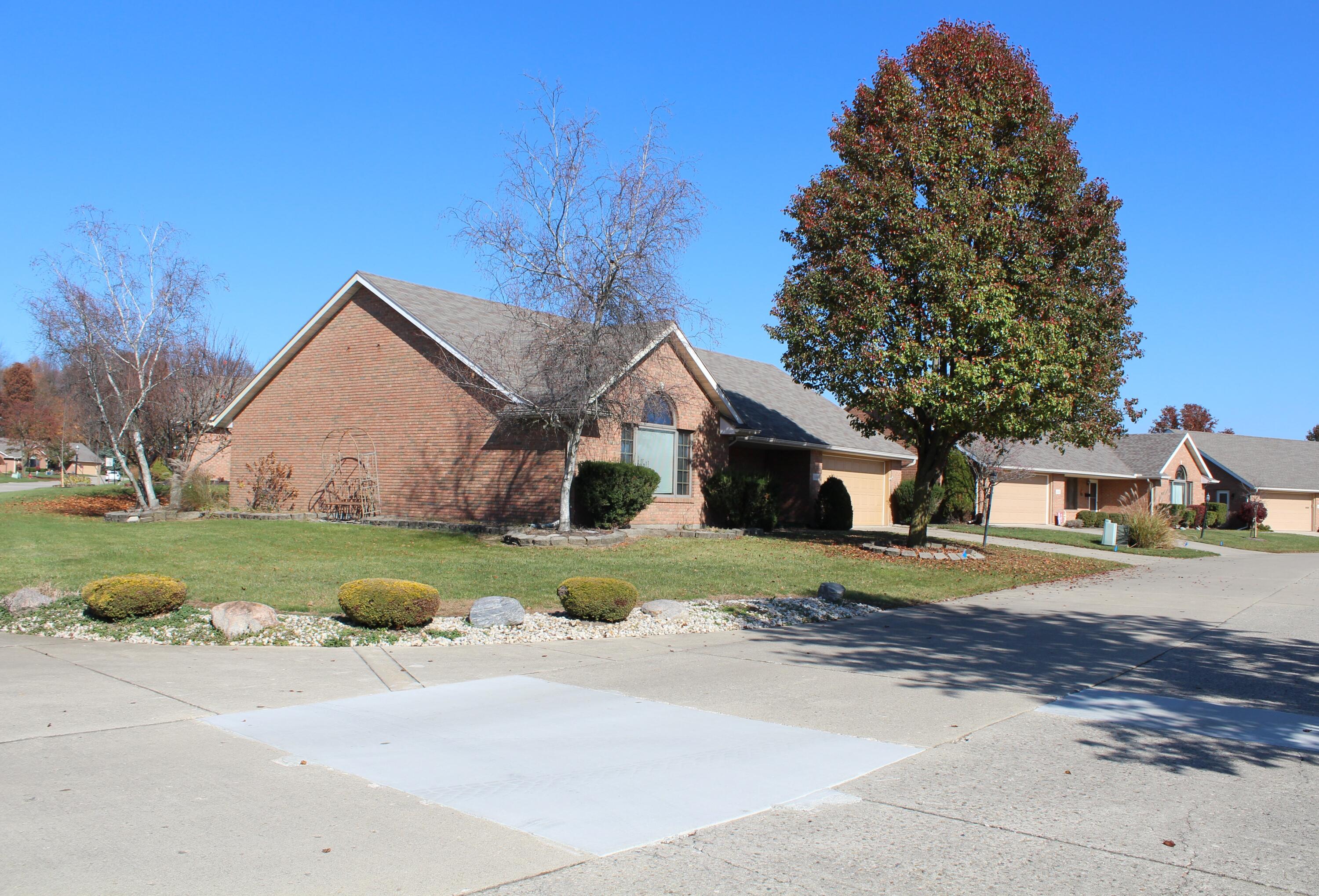 1668 Fox Ridge Drive, Unit 56 Springfield, OH 45503 - Photo 2 of 18