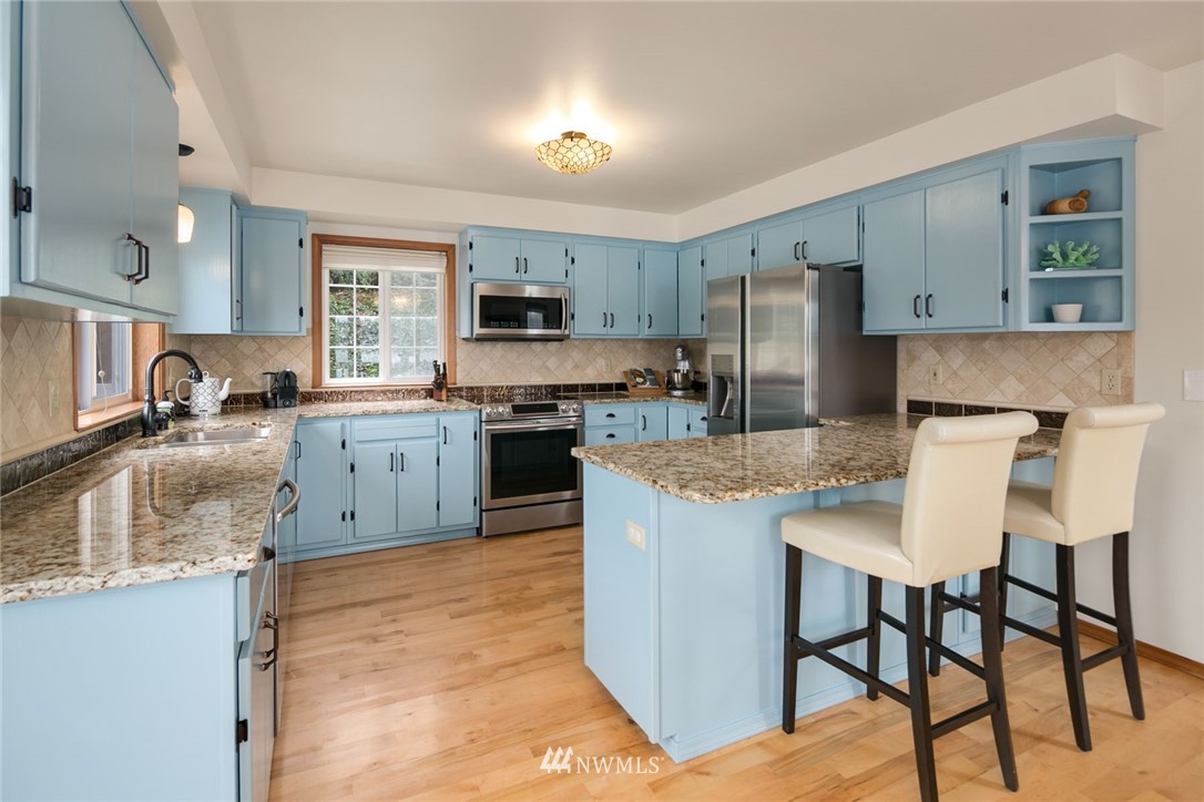 23903 South Lake Roesiger Road Snohomish, WA 98290 - Photo 8 of 25