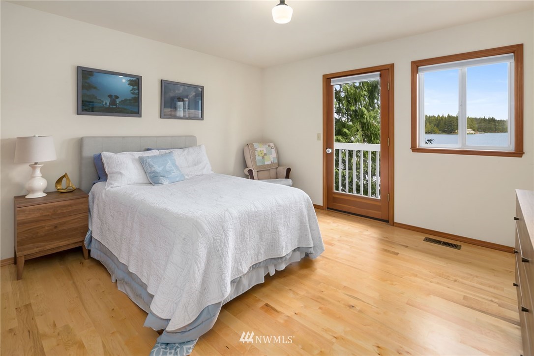 23903 South Lake Roesiger Road Snohomish, WA 98290 - Photo 10 of 25