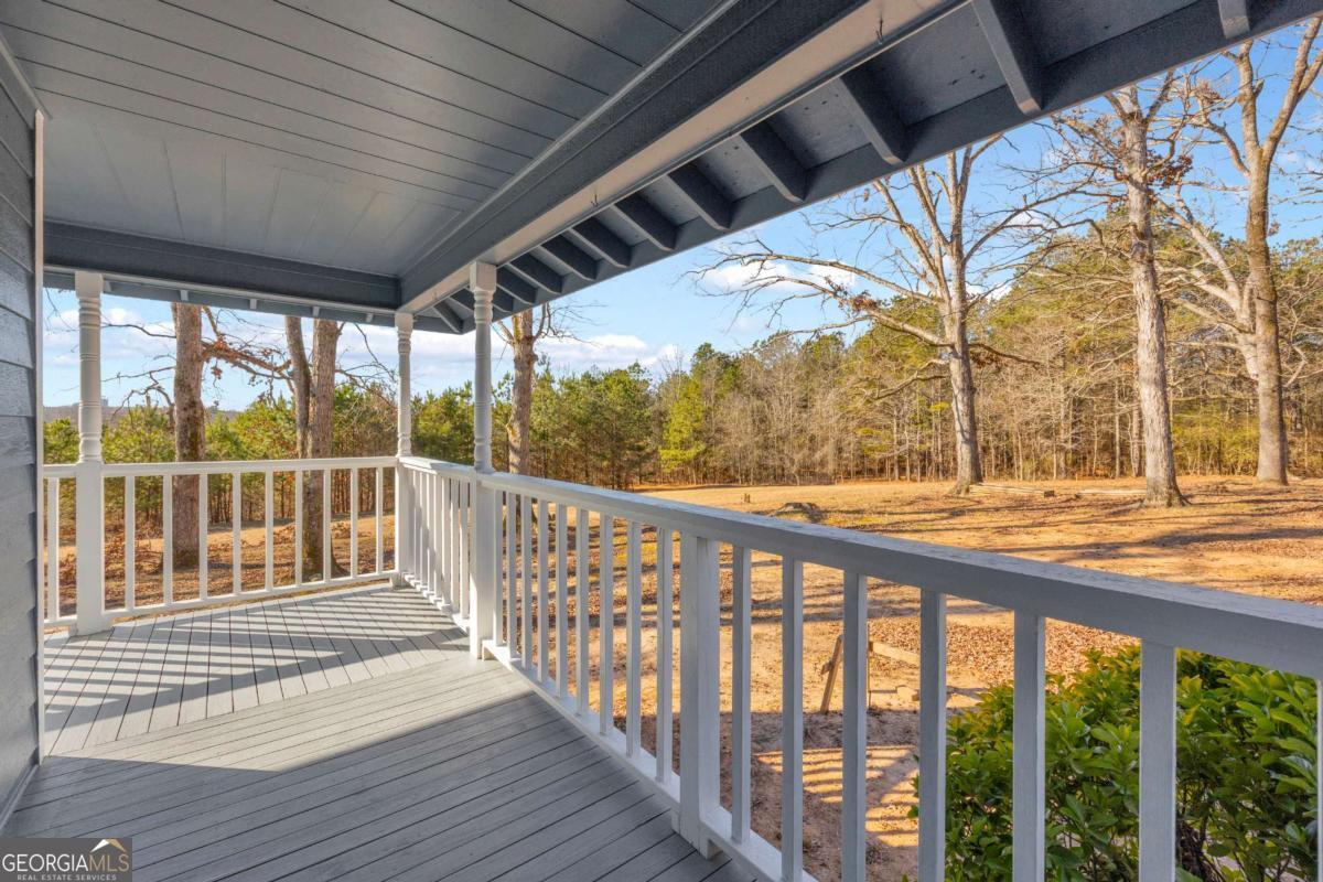 2975 Highway 72 Comer, GA 30629 - Photo 11 of 42 a view of a balcony