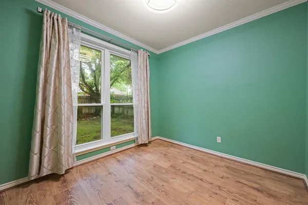 $292,000 | 1501 Chaucer Drive, Cleburne, TX 76033