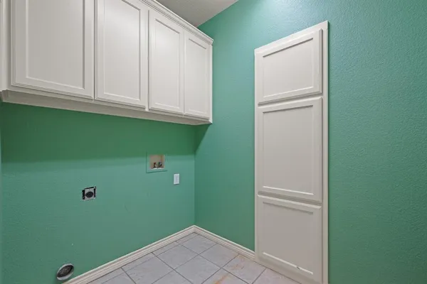 $292,000 | 1501 Chaucer Drive, Cleburne, TX 76033