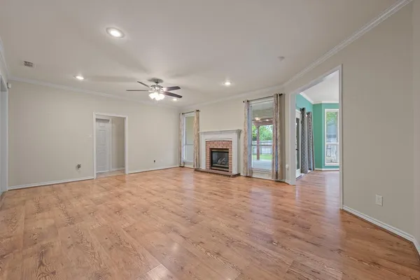 $292,000 | 1501 Chaucer Drive, Cleburne, TX 76033