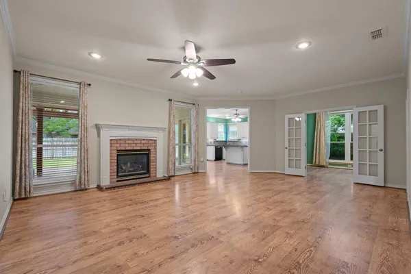 $292,000 | 1501 Chaucer Drive, Cleburne, TX 76033