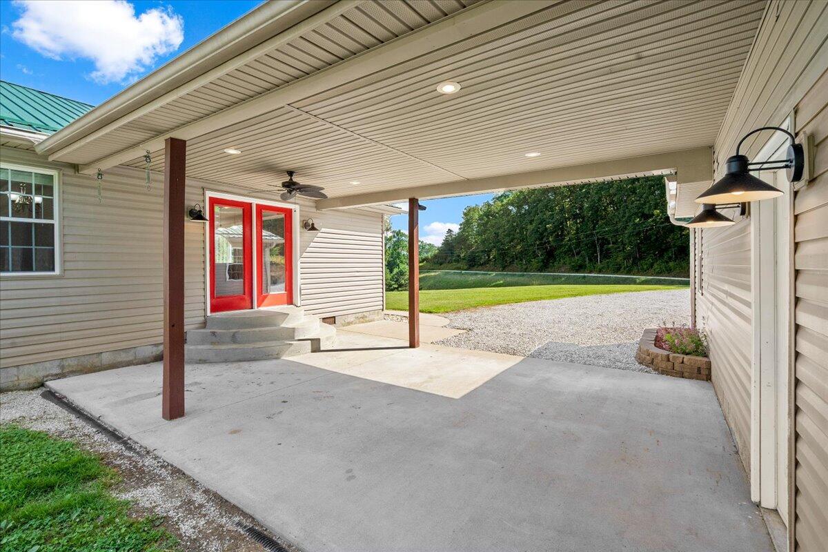 3449 Barkers Branch Road Zoe, KY 41397 - Photo 31 of 58 31-IVA09132