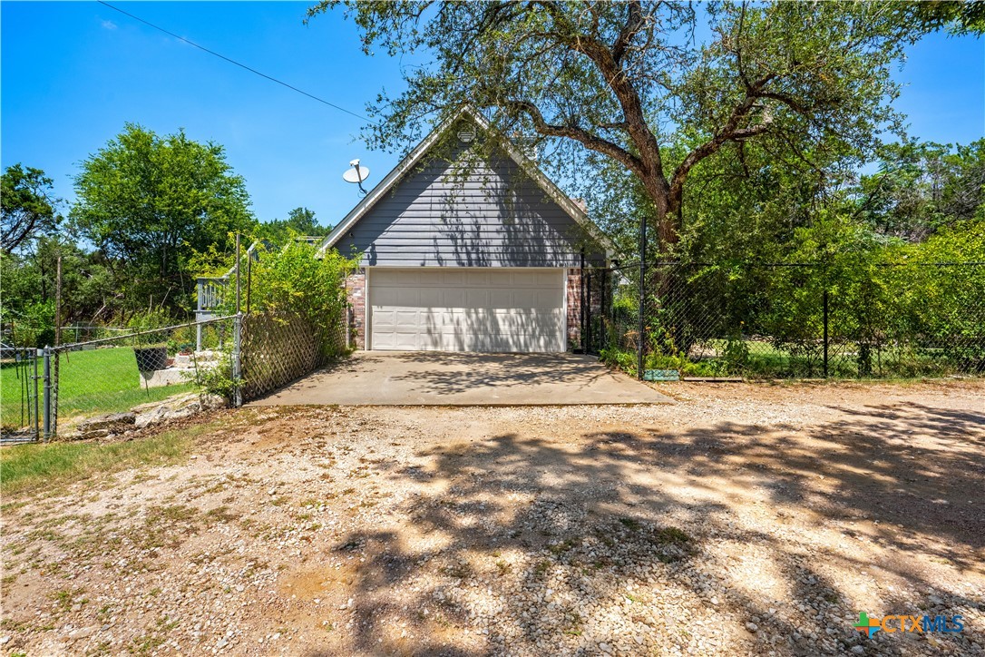 10302 Rocking H Road Salado, TX 76571 - Photo 27 of 40 Gallery Image 27