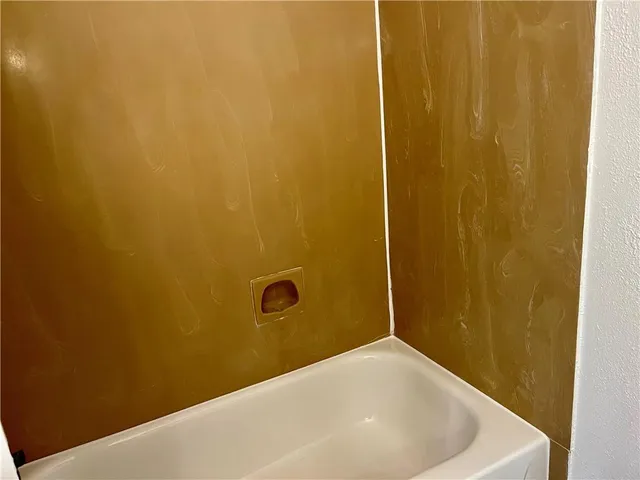 $86,000 | 4218 Hessmer Avenue, Unit 301, Metairie, LA 70002