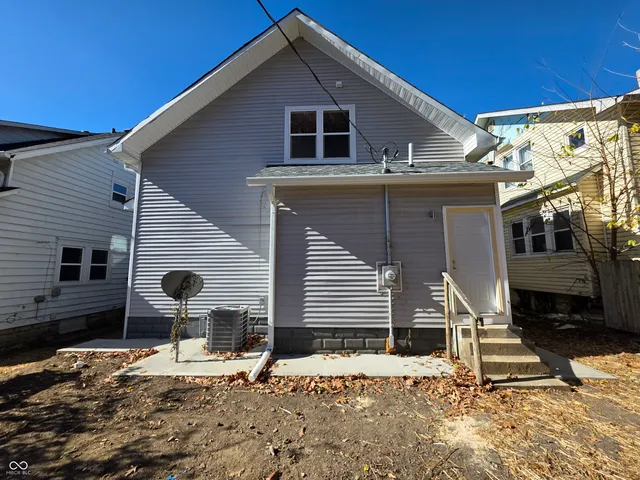 $1,995 | 1153 Dawson Street, Indianapolis, IN 46203