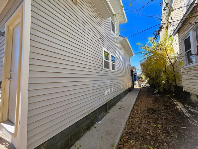 $1,995 | 1153 Dawson Street, Indianapolis, IN 46203