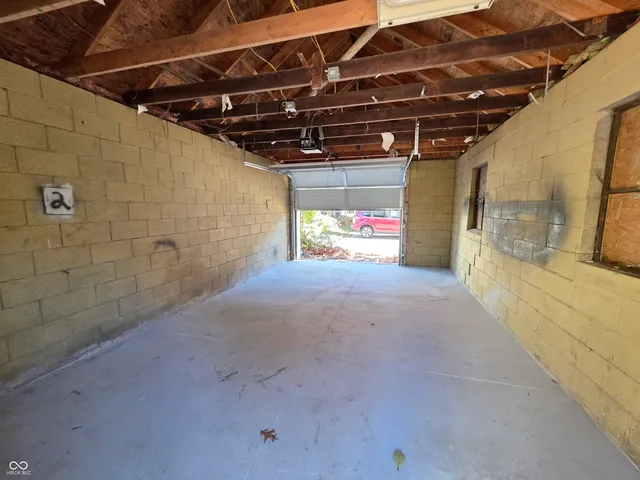 $1,995 | 1153 Dawson Street, Indianapolis, IN 46203