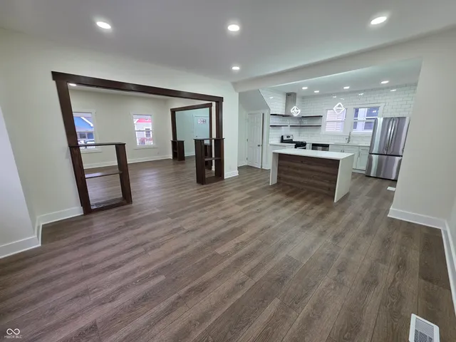 $1,995 | 1153 Dawson Street, Indianapolis, IN 46203