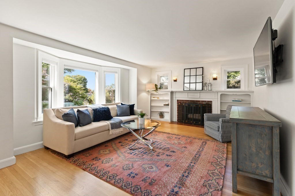 31 Englewood Road Winchester, MA 01890 - Photo 12 of 32 Gallery Image 12