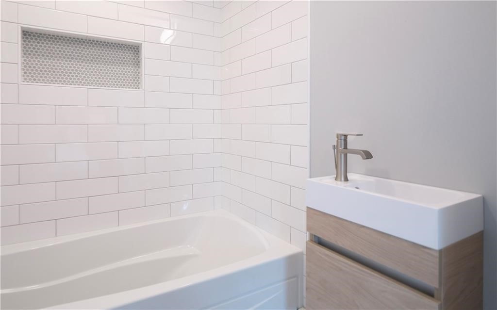 118 Ruggles Avenue, Unit 101 Newport, RI 02840 - Photo 38 of 44
