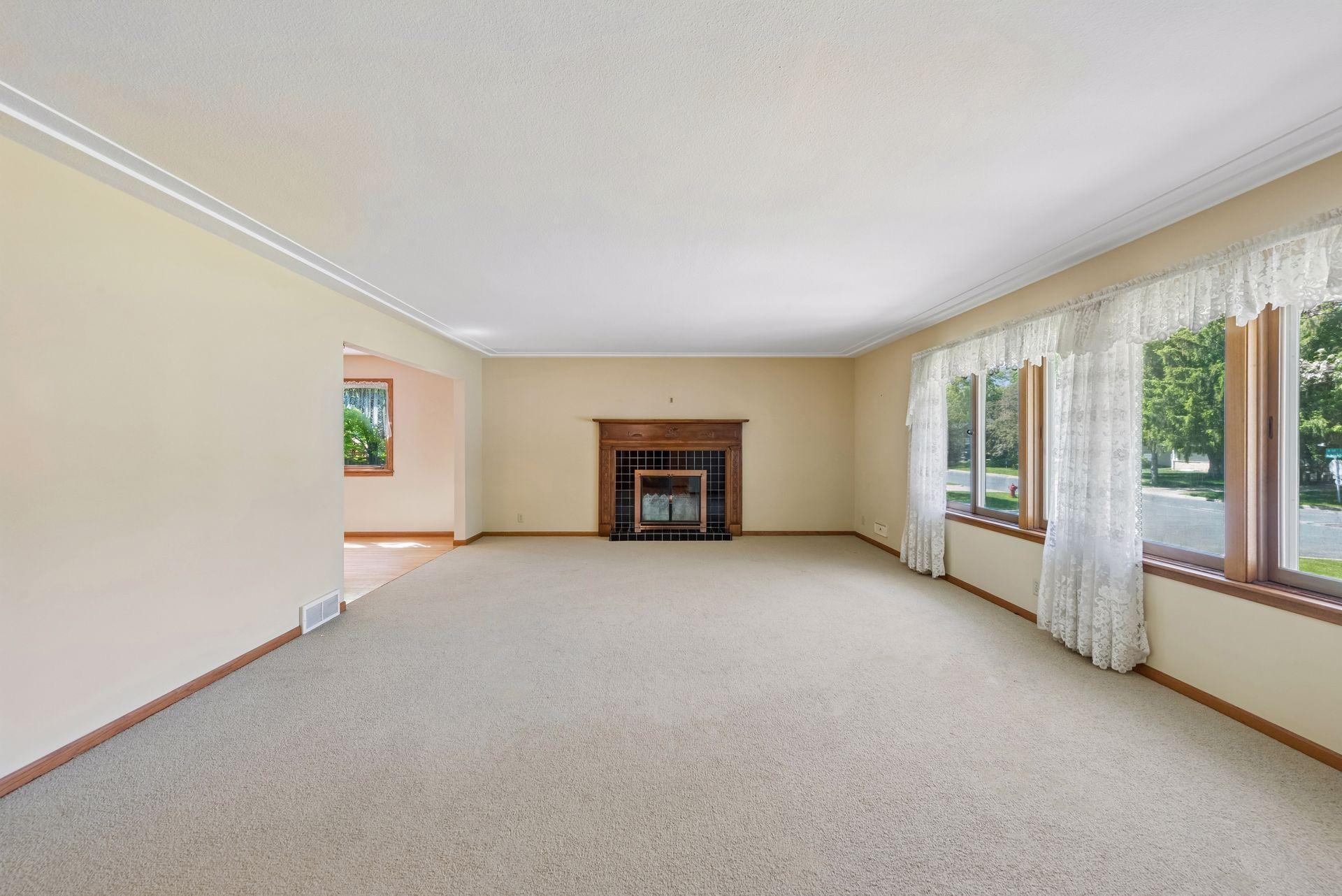 6717 Southdale Road Edina, MN 55435 - Photo 8 of 55