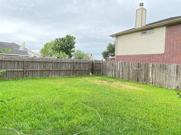 $2,250 | 4223 Fieldview Court, Fresno, TX 77545