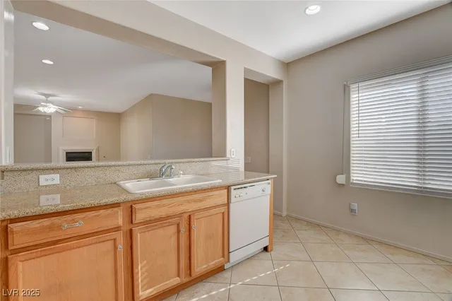 $1,995 | 2640 Lochleven Way, Henderson, NV 89044