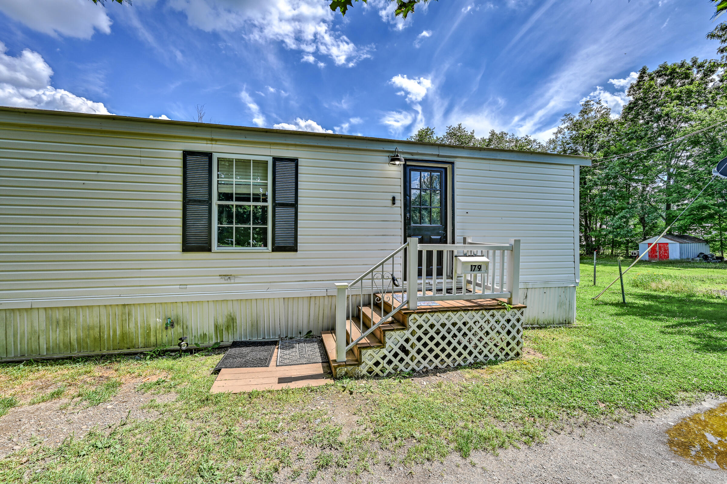 175-179 Maple Avenue Farmington, ME 04938 - Photo 19 of 30 109607gr1-105